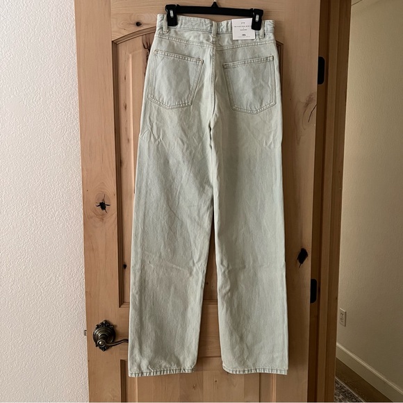 Zara High Rise Wide Leg Jean in Bleached Indigo - Picture 3 of 4